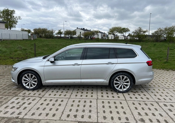 Volkswagen Passat cena 57600 przebieg: 283000, rok produkcji 2015 z Gdańsk małe 67